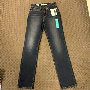 Women’s Levi Strauss Signature Jeans